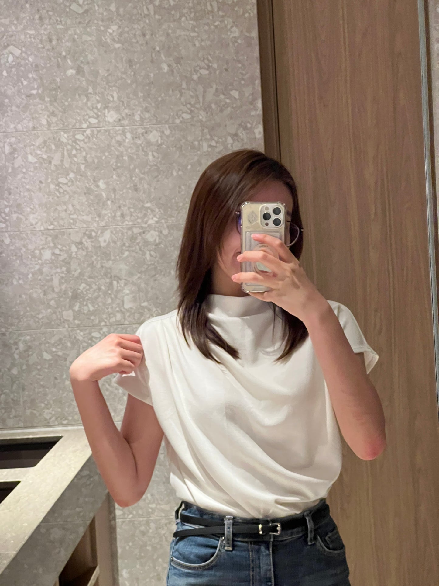 Ceci Sleek Top
