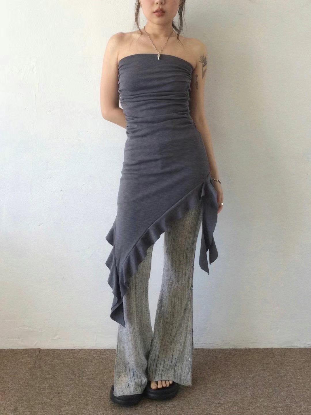 (現貨-$50) Regina Ruffle Tube Top