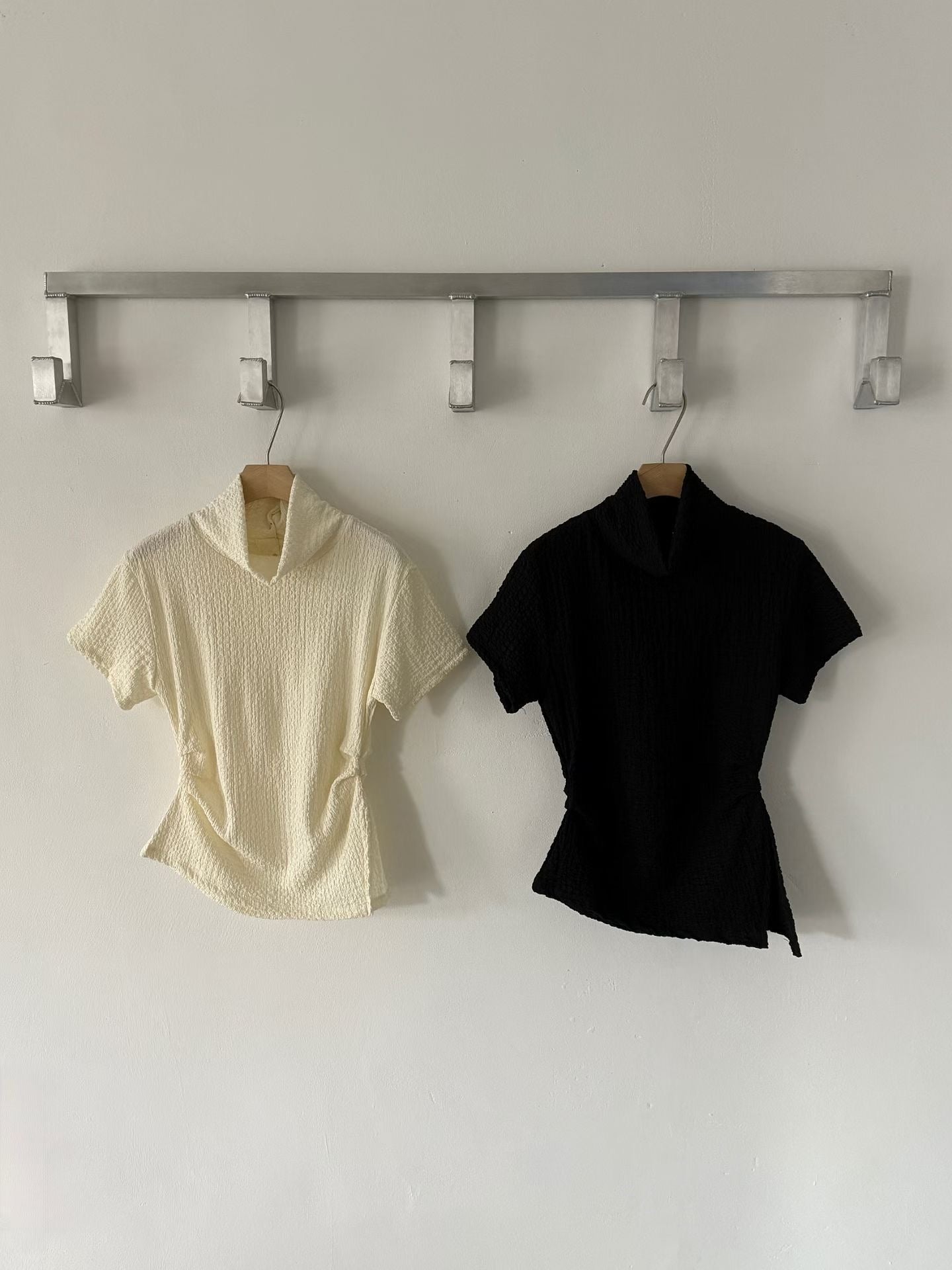 Stella Wrinkle Slit Top