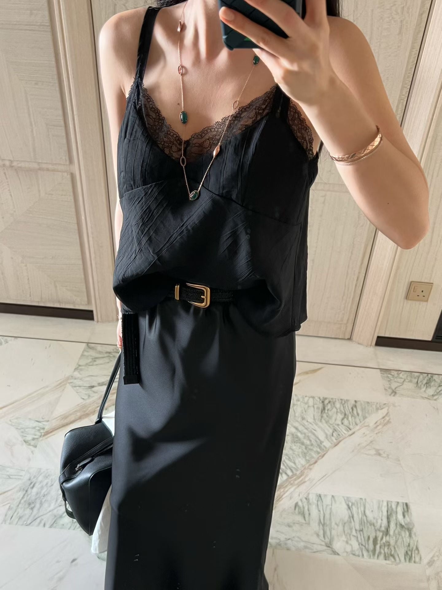 Gloria V-Neck Lace Top