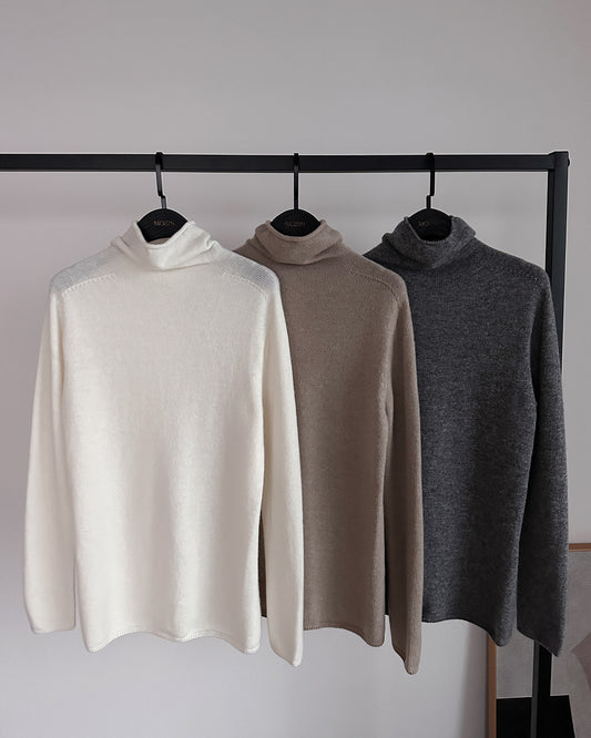 Liz Soft Sweater (90% Wool 10% Cashmere)