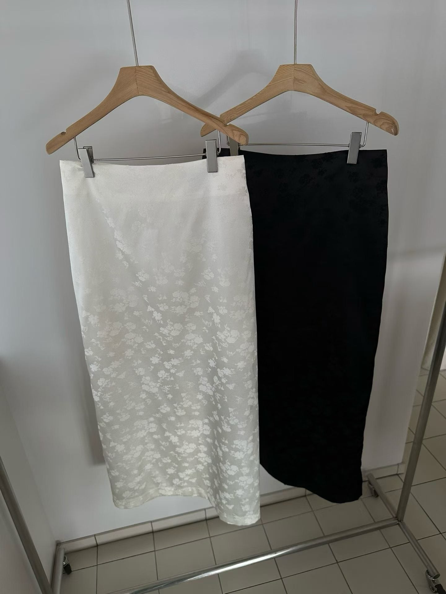 Jennifer Straight Skirt