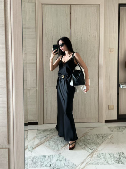 Gloria V-Neck Lace Top