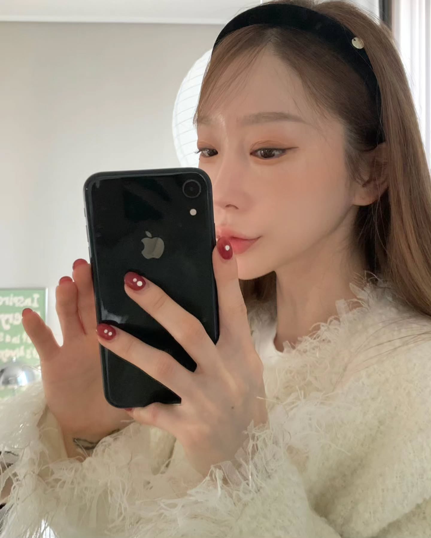 Amelia Velvet Hair Band